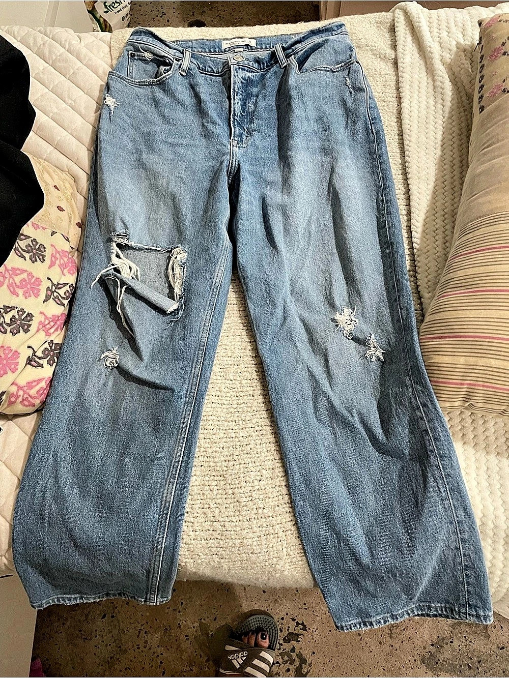 Abercrombie & Fitch Curve Love The '90s Straight Ultra High Rise Jeans '90s